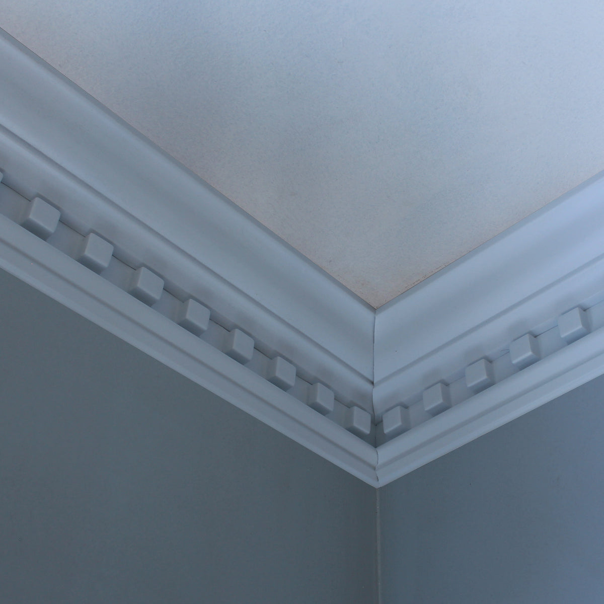 Peel & Stick Easy Crown Molding 1D5ECM
