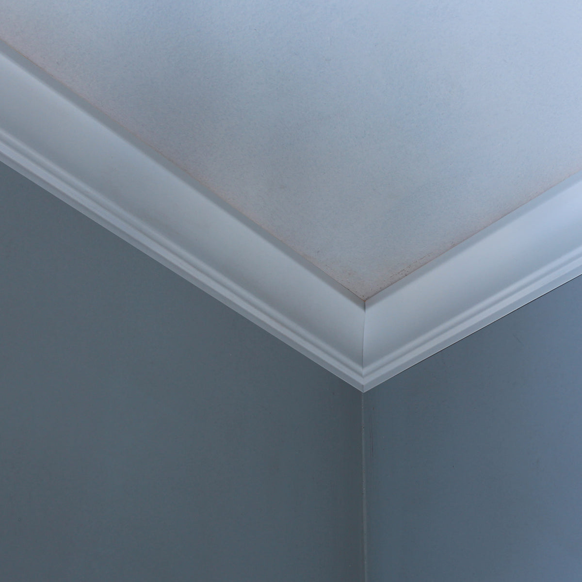 Elegant Non-Wood Crown Molding for Timeless Home Design